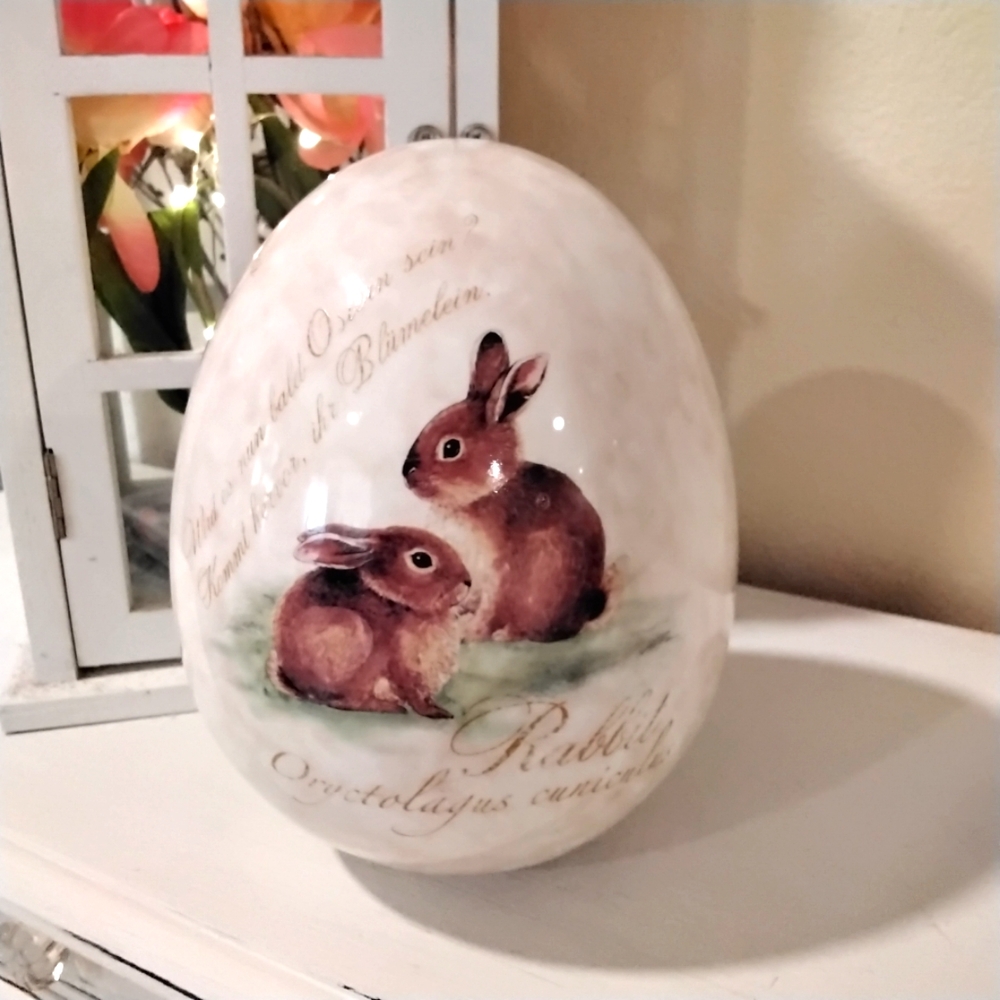 Decorative Standing 🥚 nwot